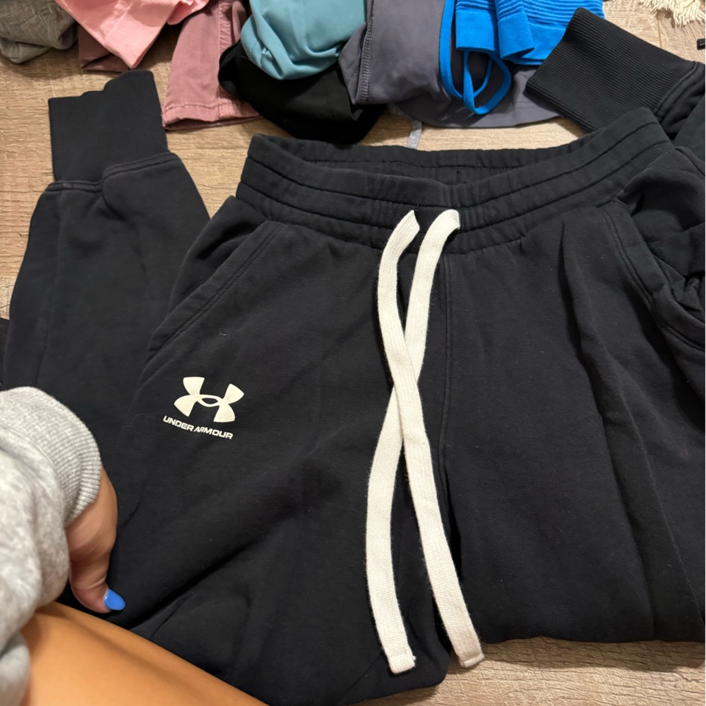 Women’s joggers